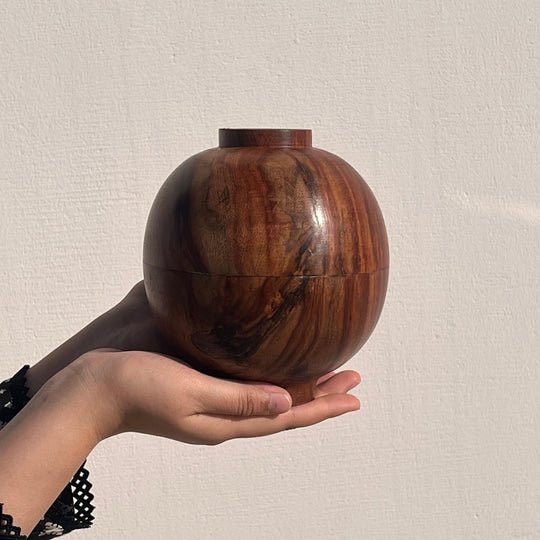 The Orb Vase